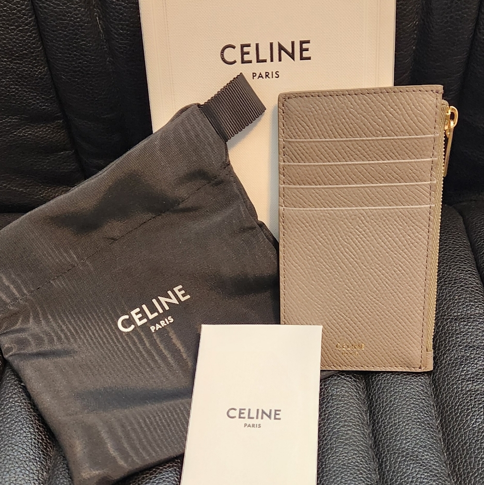CELINE zipped compact card wallet in grained calfskin New!